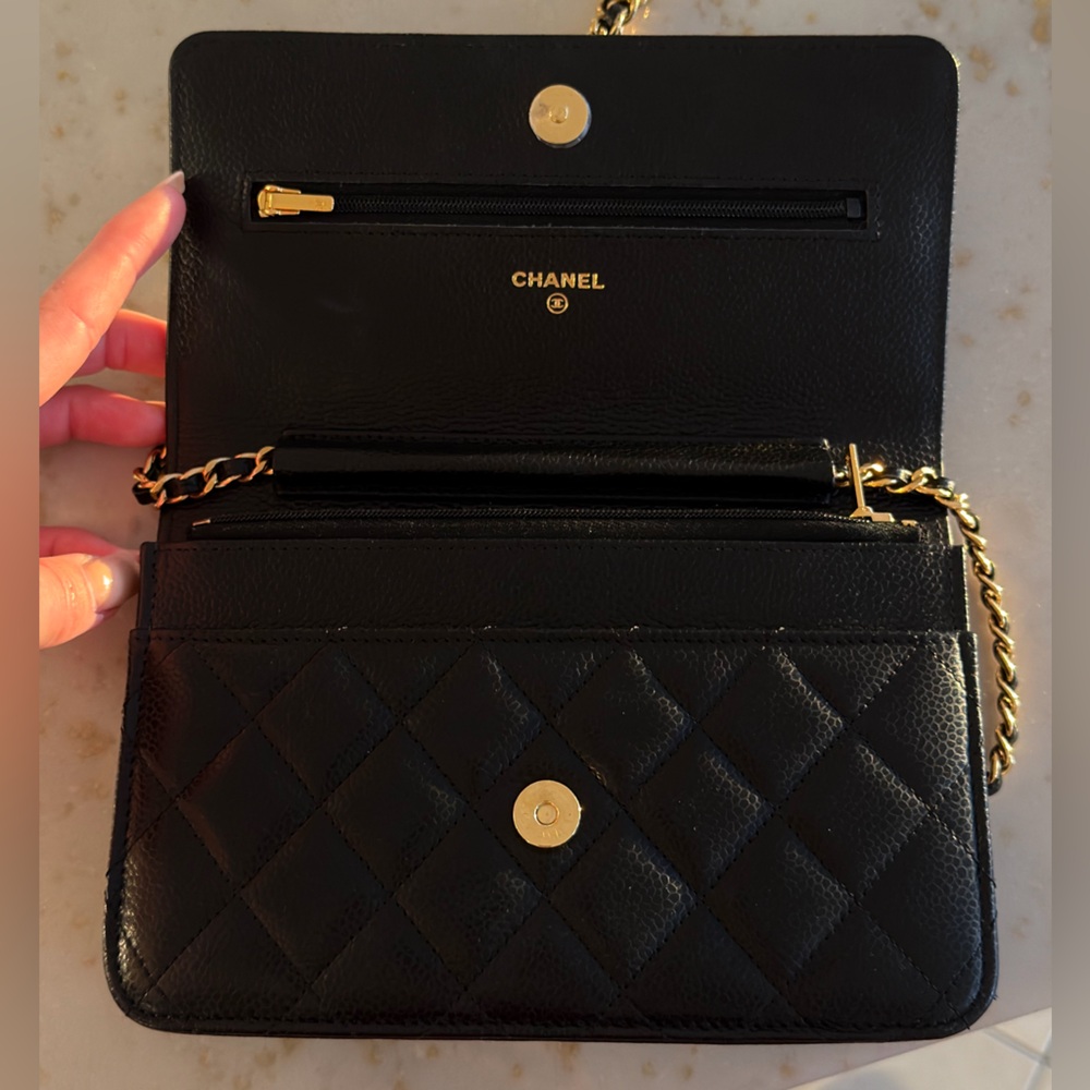 Chanel Black Caviar Quilted Wallet On Chain GHW - Picture 8 of 9